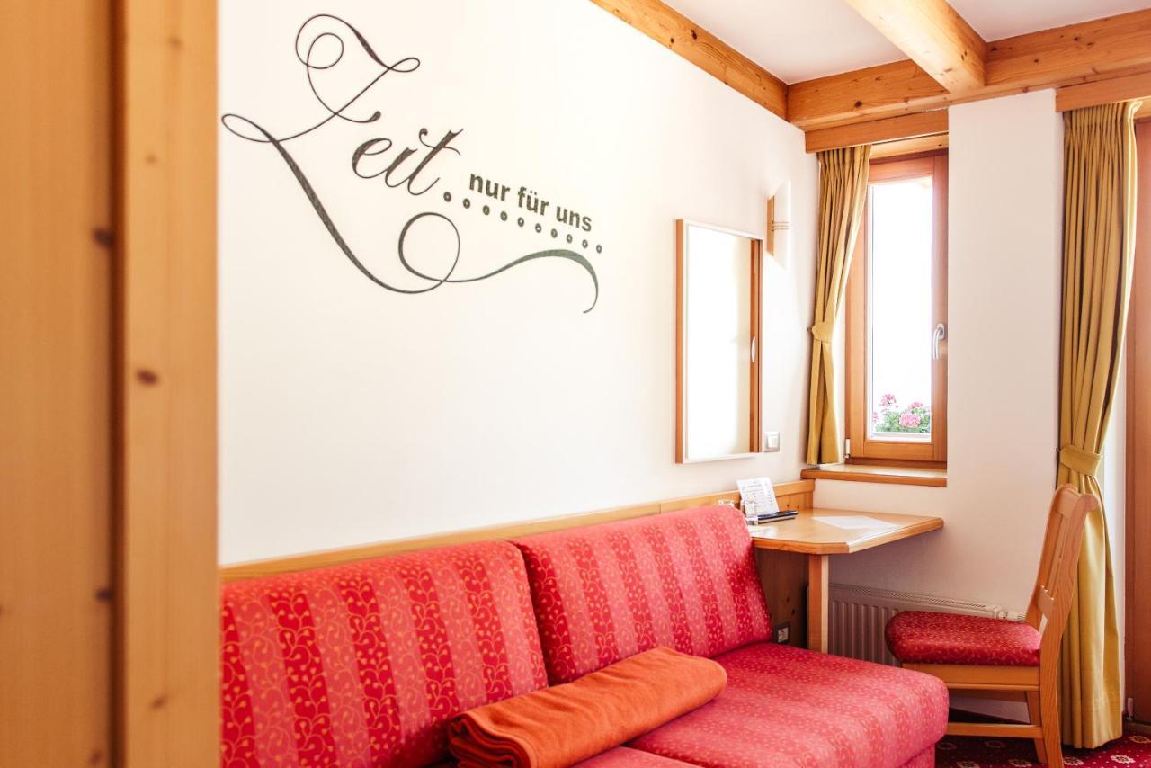 Doppelzimmer mit Balkon