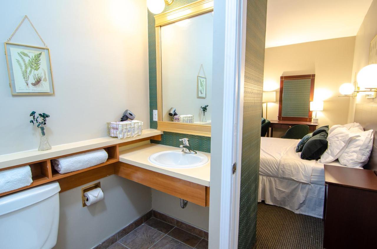 Chambre Lit Queen-Size avec Balcon