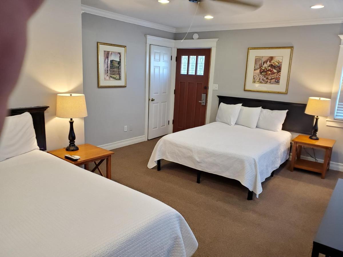 2 Beds Non Smoking