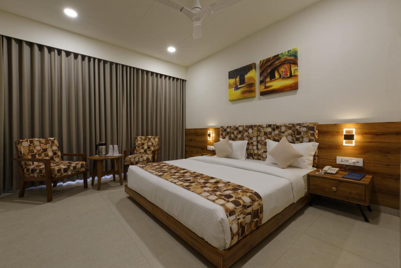 Standard King Room