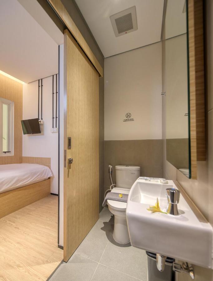 Deluxe Single Room,1037774965:JPEG