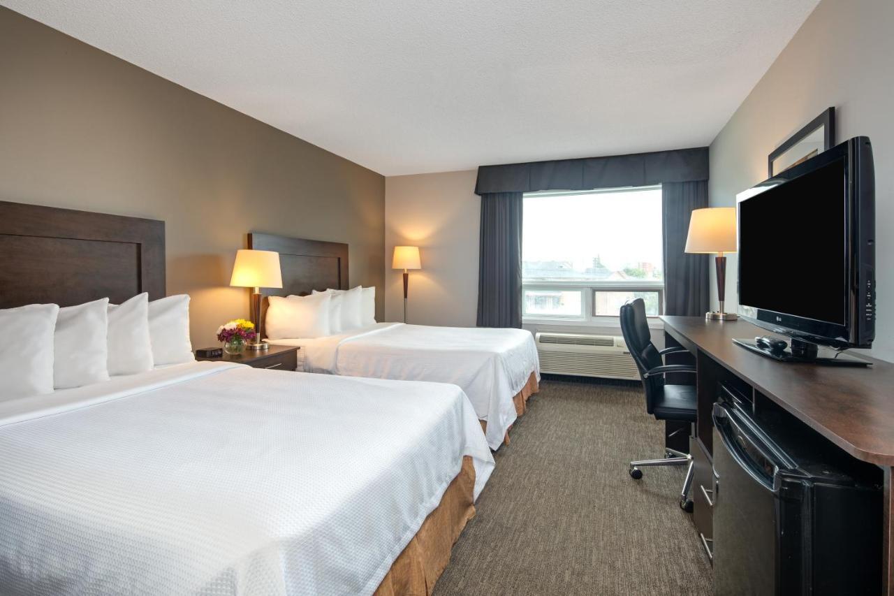 Queen Room with Two Queen Beds - Non-Smoking