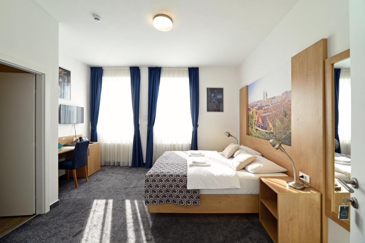 Double Room,1038193471:JPEG