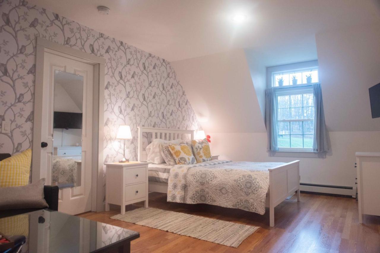 Deluxe Family Suite