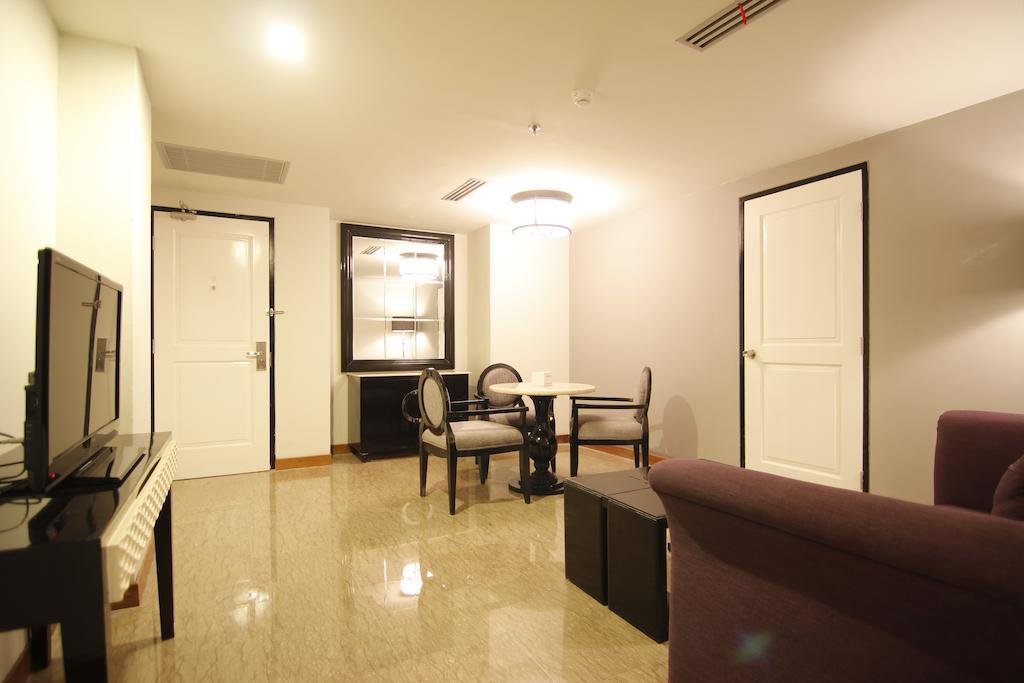 Junior Suite,103947311:JPEG