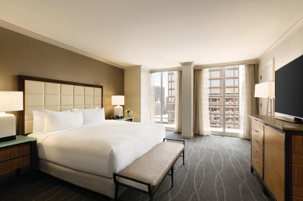 Deluxe King Room with City View,1076894590:JPEG