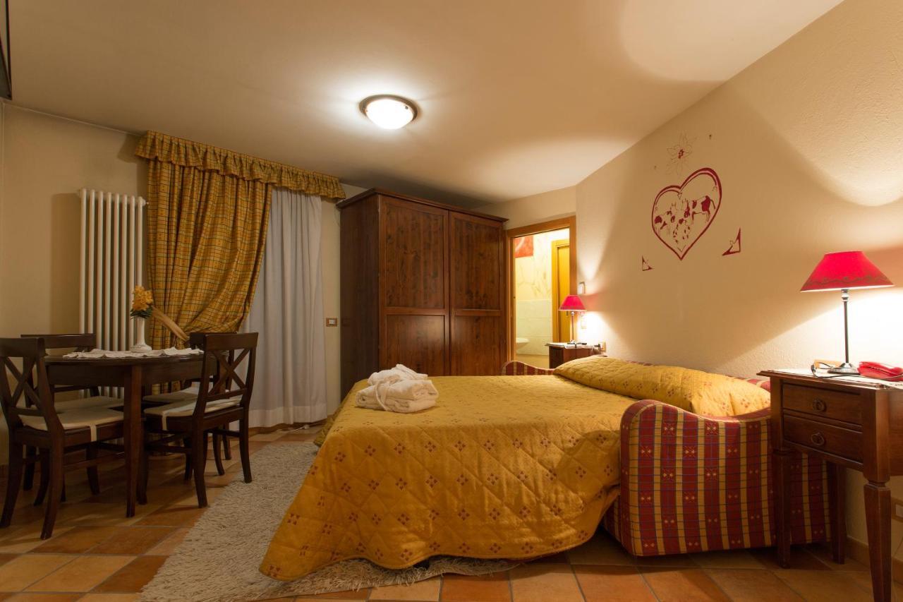 Apartment With Shared Bathroom