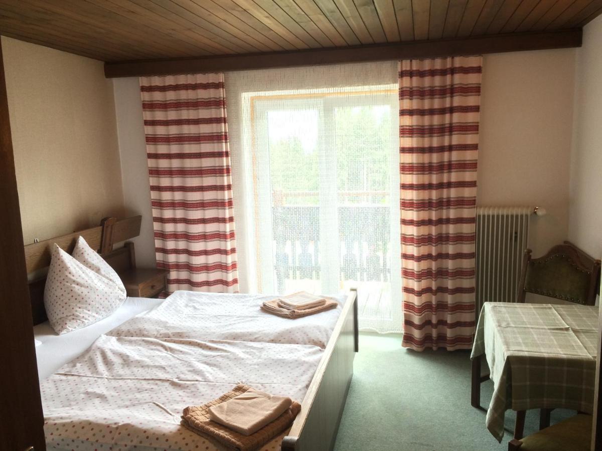 Doppelzimmer mit Gemeinschafts-WC