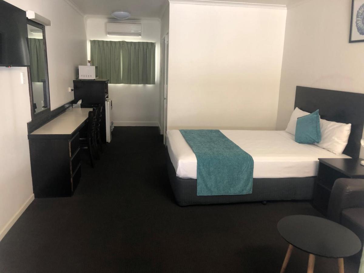 Standard Queen or Twin Room