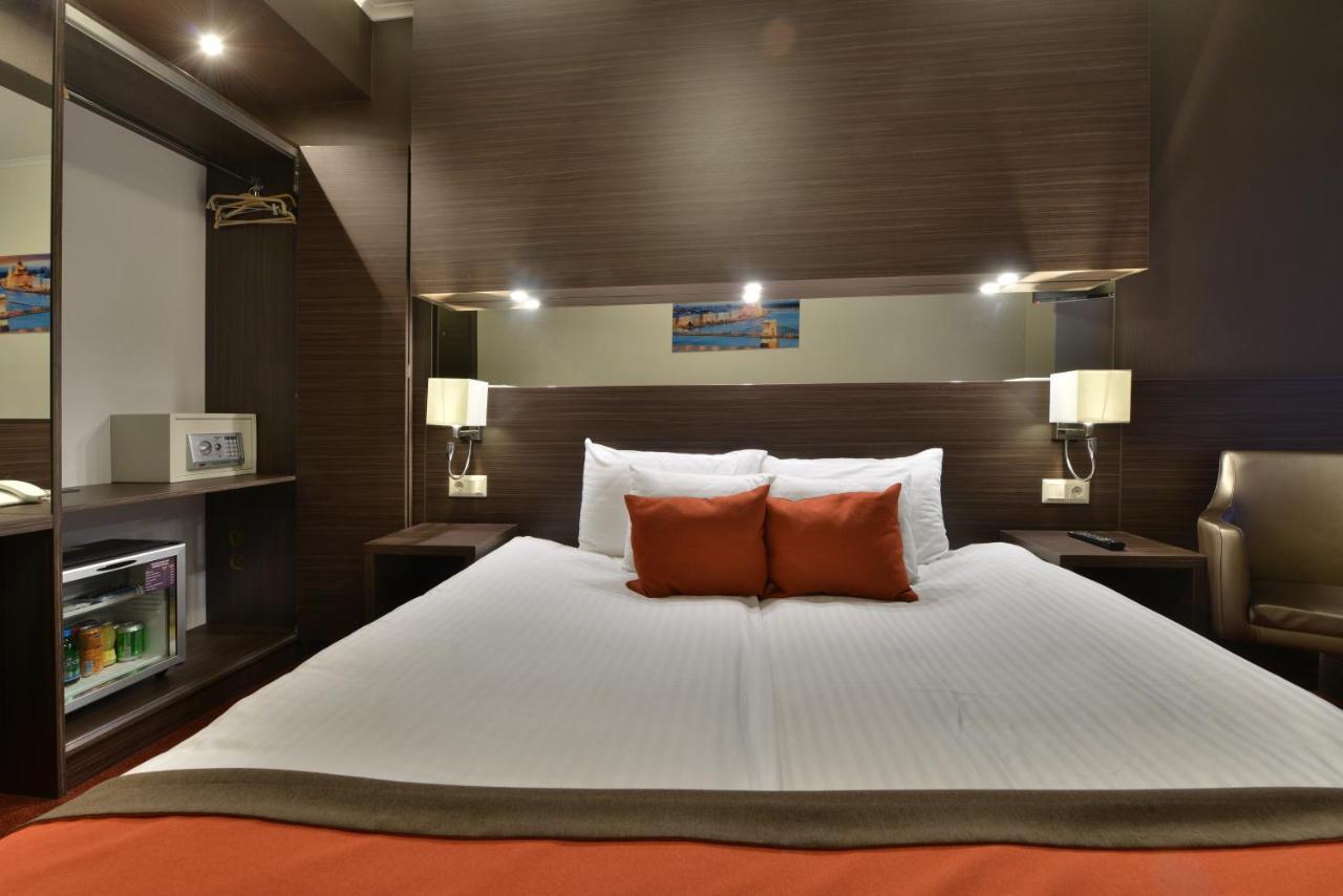 Double or Twin Room,1079266120:JPEG