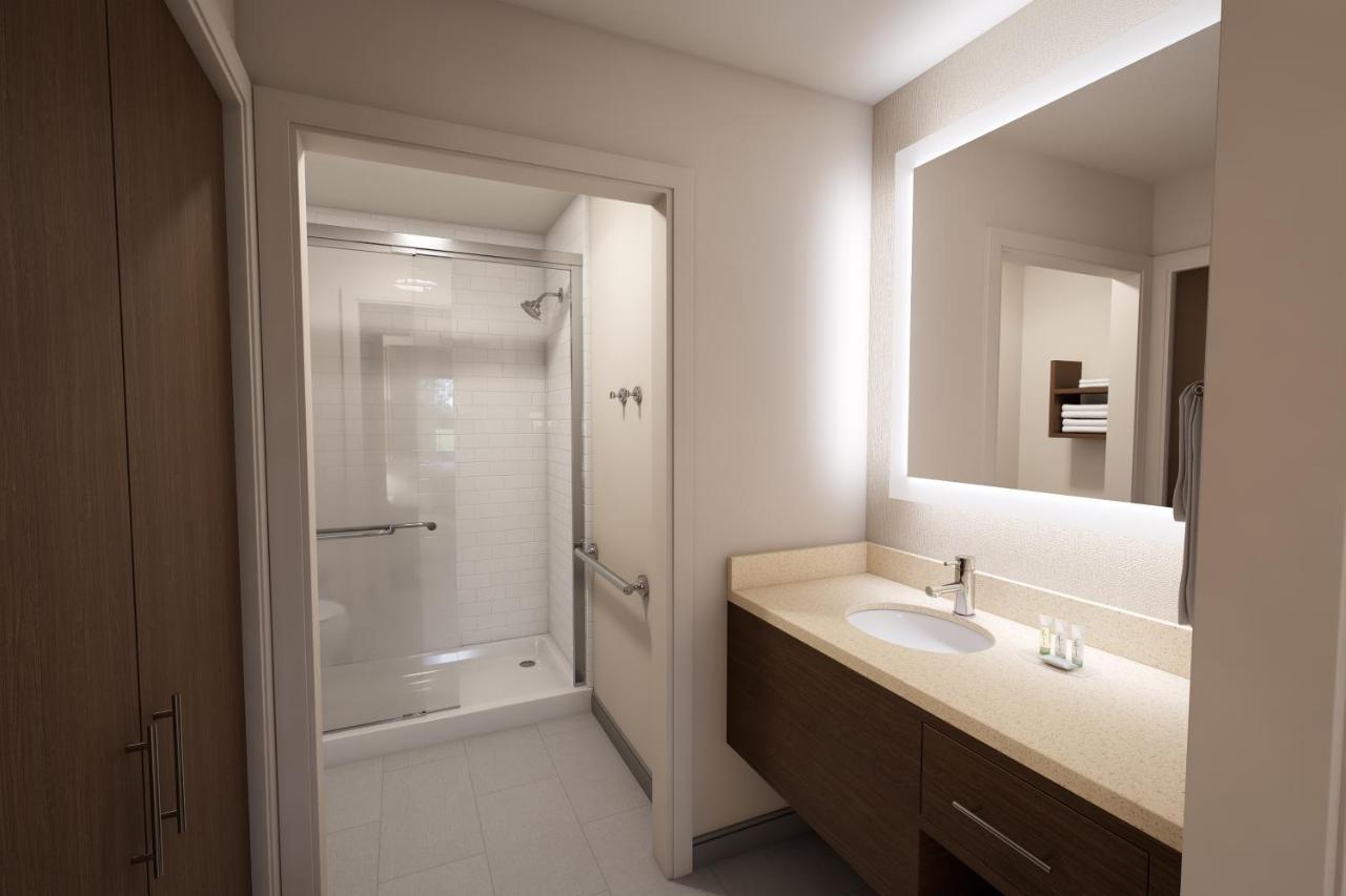 King Studio Suite