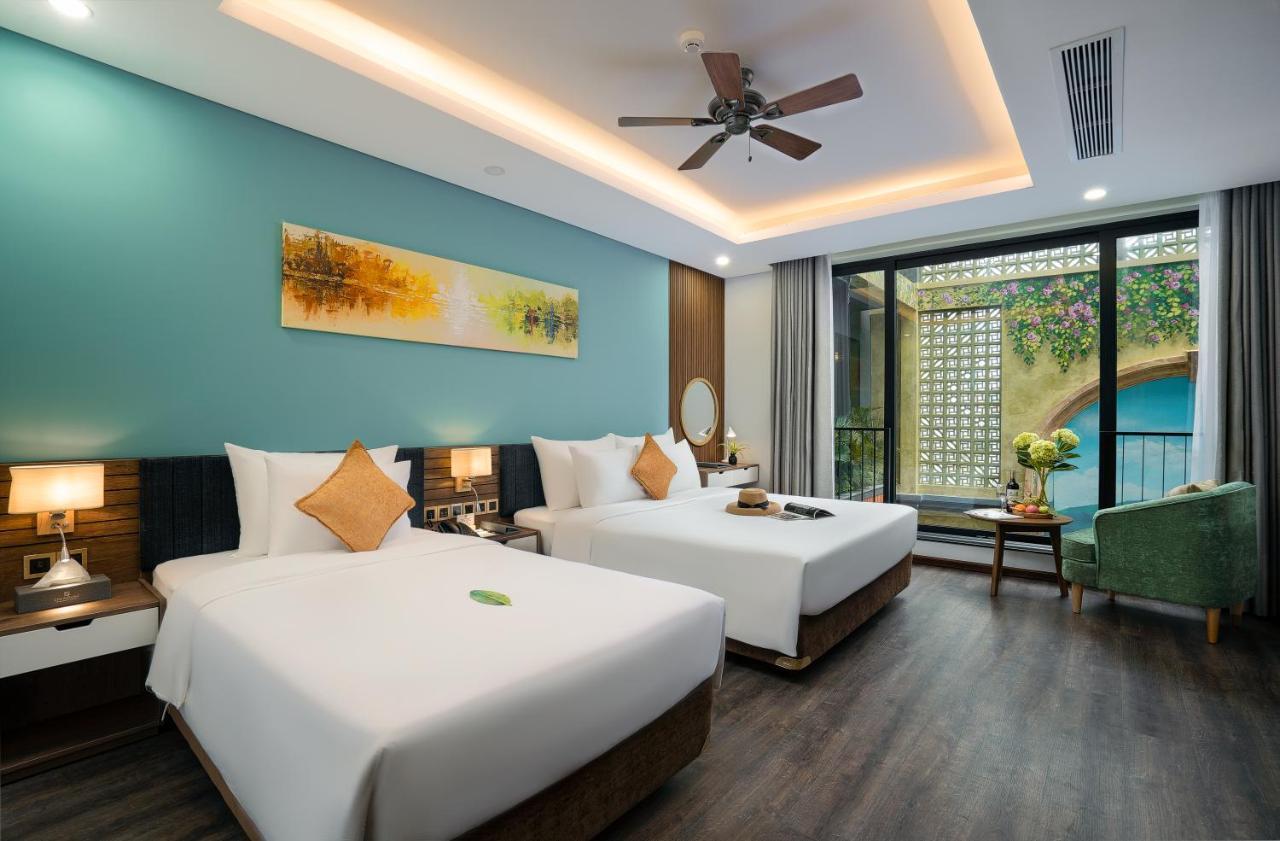 Deluxe Triple Room with Pool View