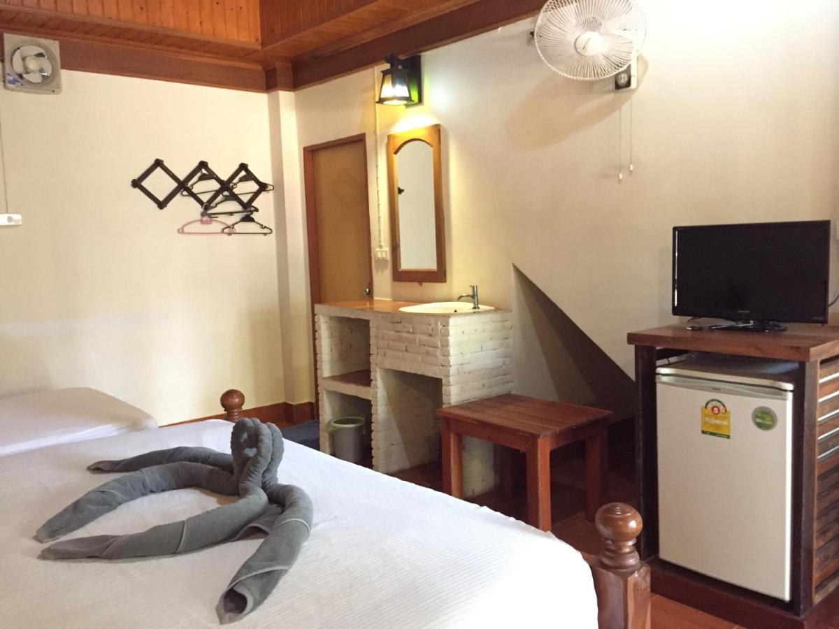 Classic Quadruple Room