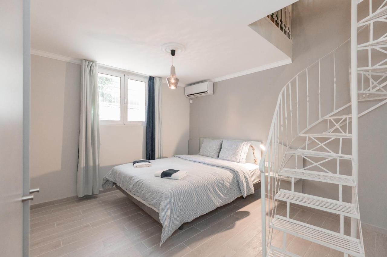 Emerald Three-Level Apartment
