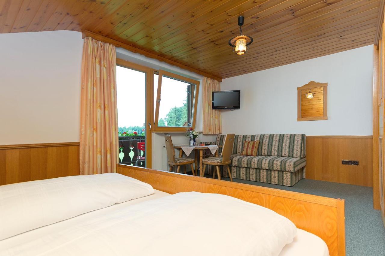 Doppelzimmer mit Zustellbett
