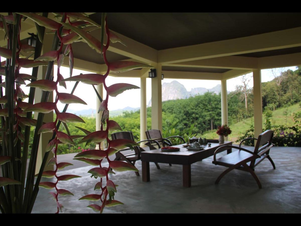 King Room with Mountain View