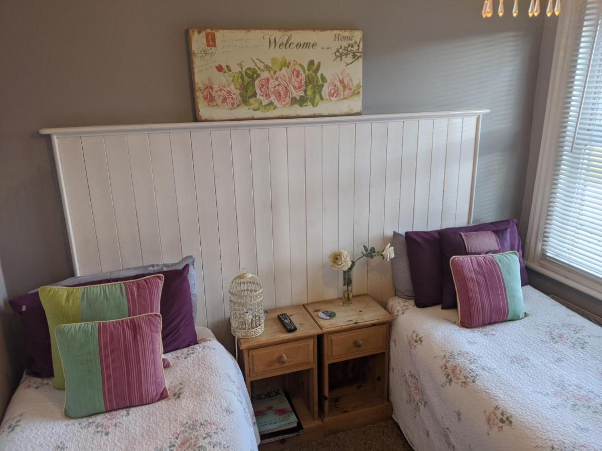 Double or Twin Room with Bathroom