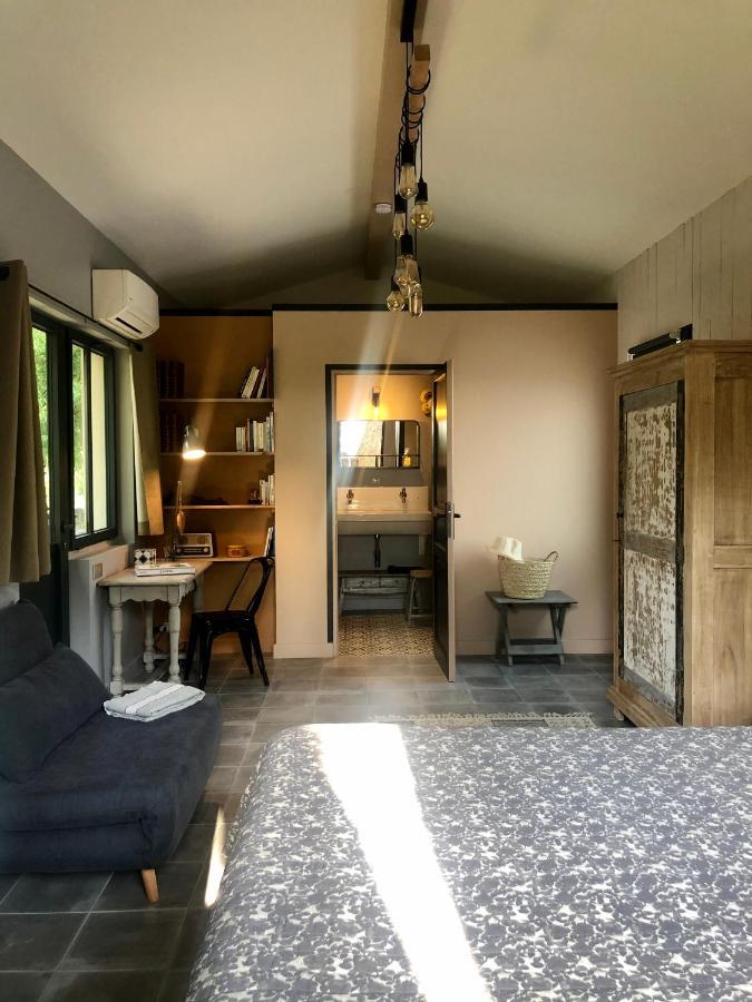 Chambre Double - Vue sur Piscine