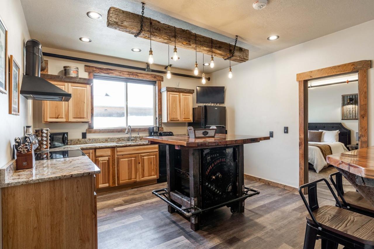 Two-Bedroom Suite