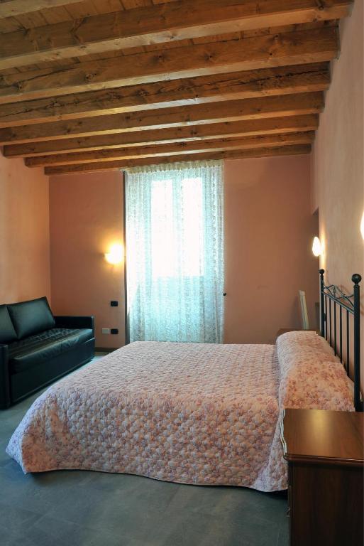 Double Room,11558241:JPEG