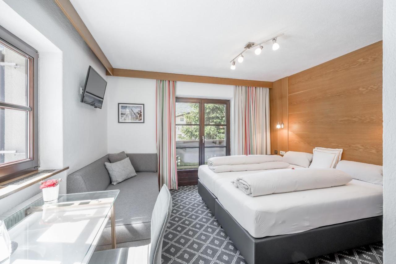 Doppelzimmer mit Balkon (3 Erwachsene)