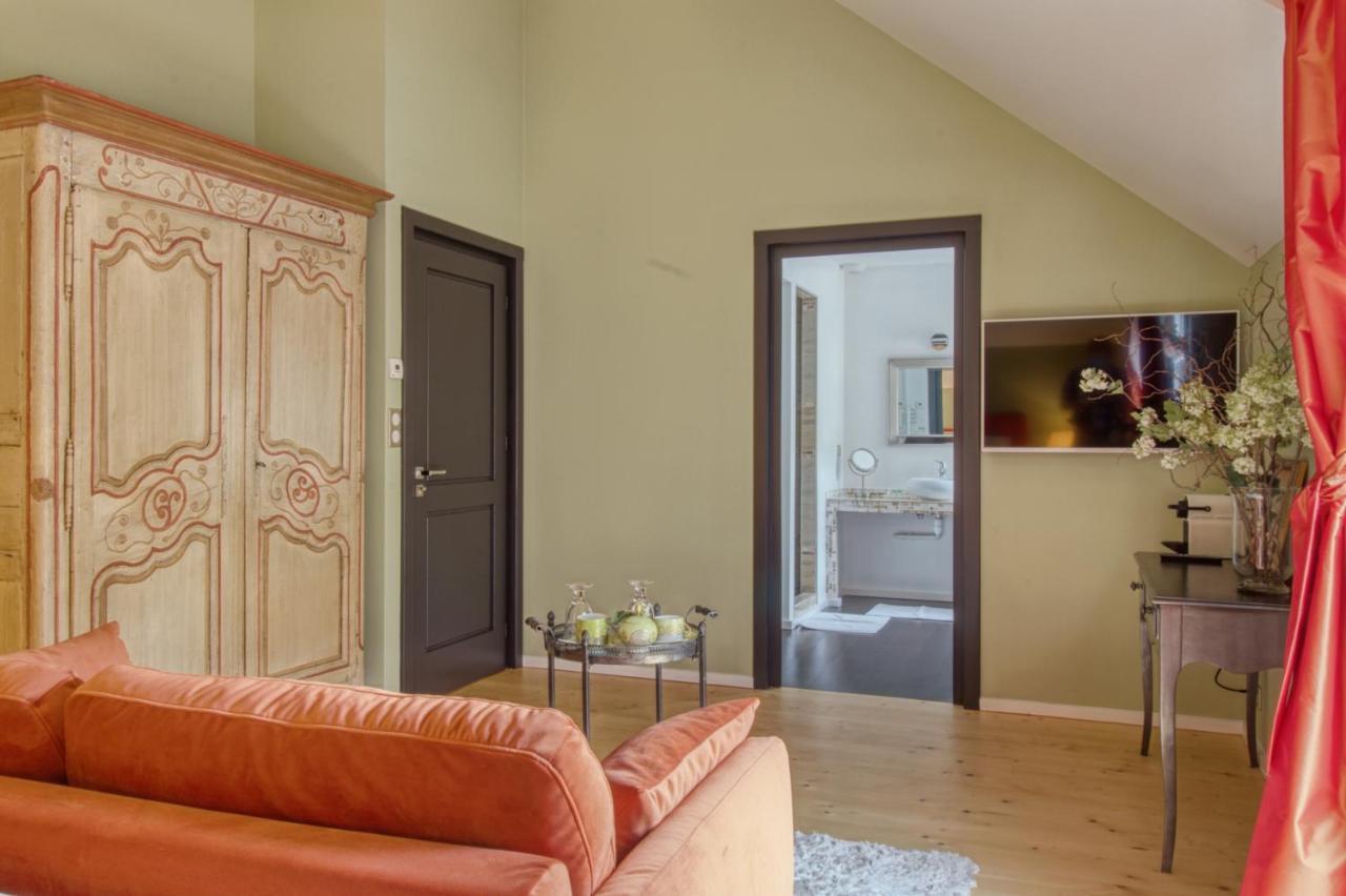 Queen Room Balcony
