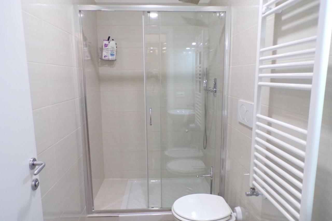 Double Room with Private Bathroom,1054314511:JPEG