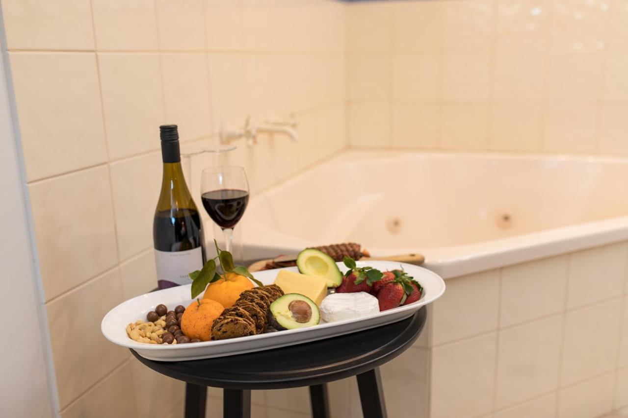 Double Room with Spa Bath