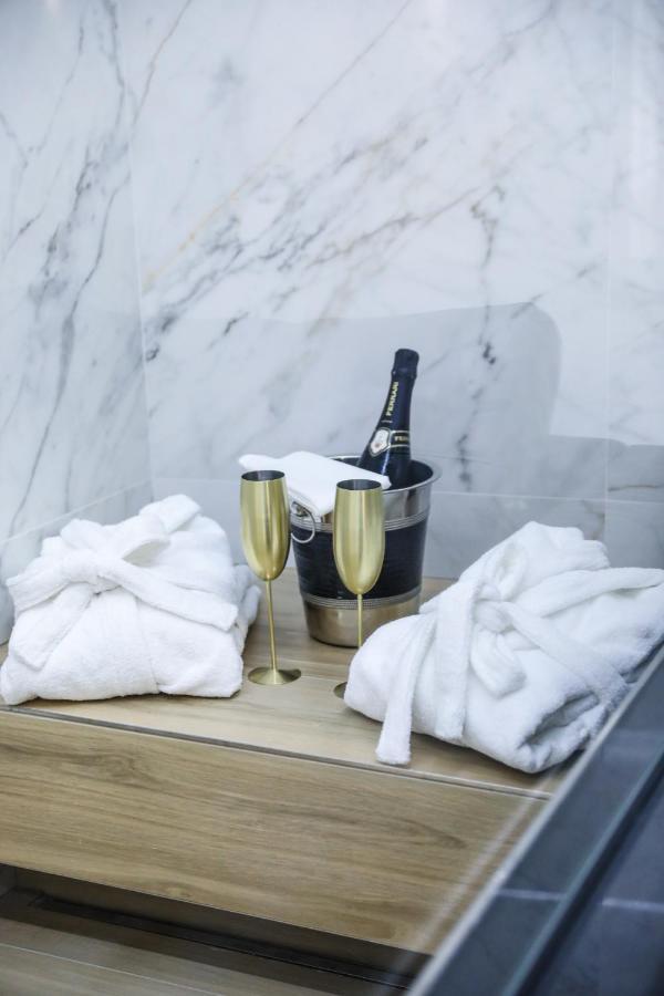 Suite with Sauna