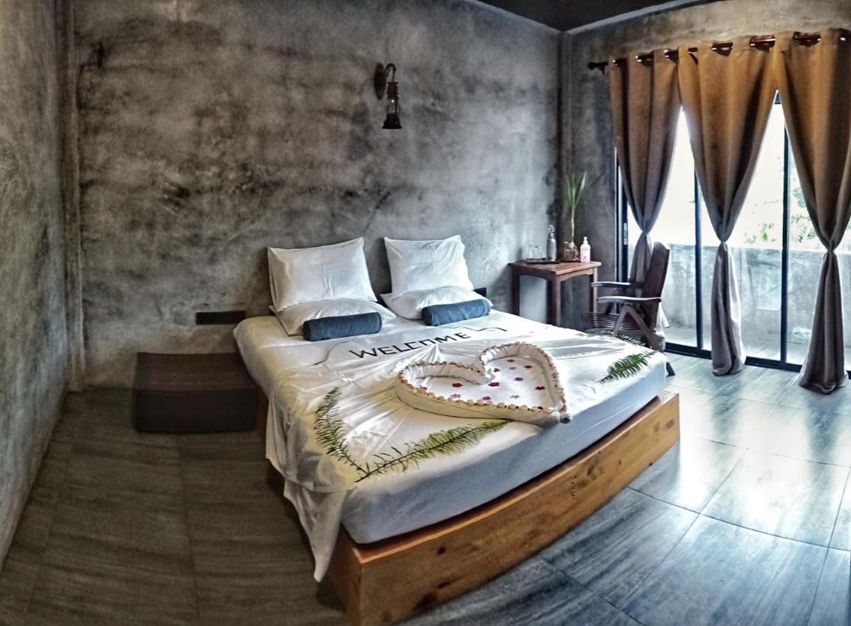 Triple Room with Balcony