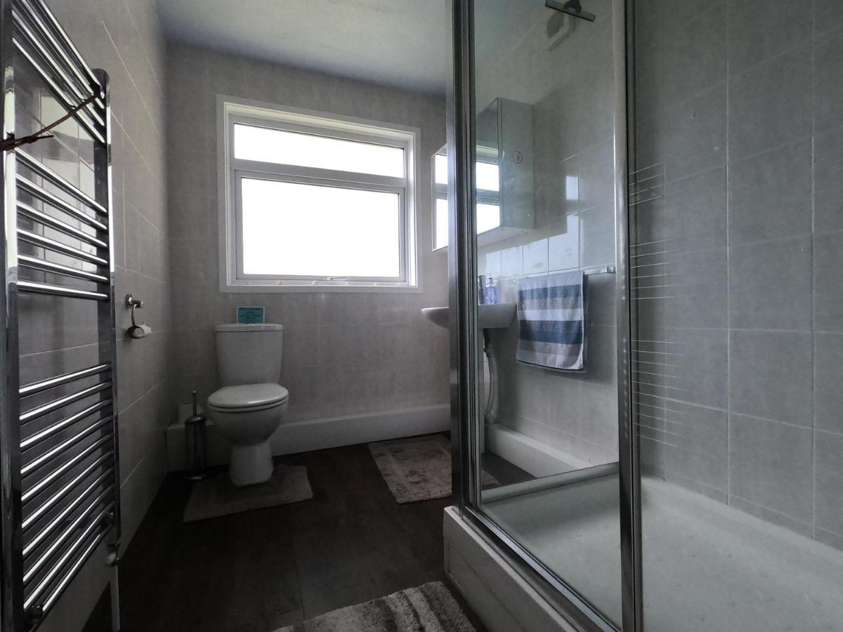 Standard Double Room with Shared Bathroom