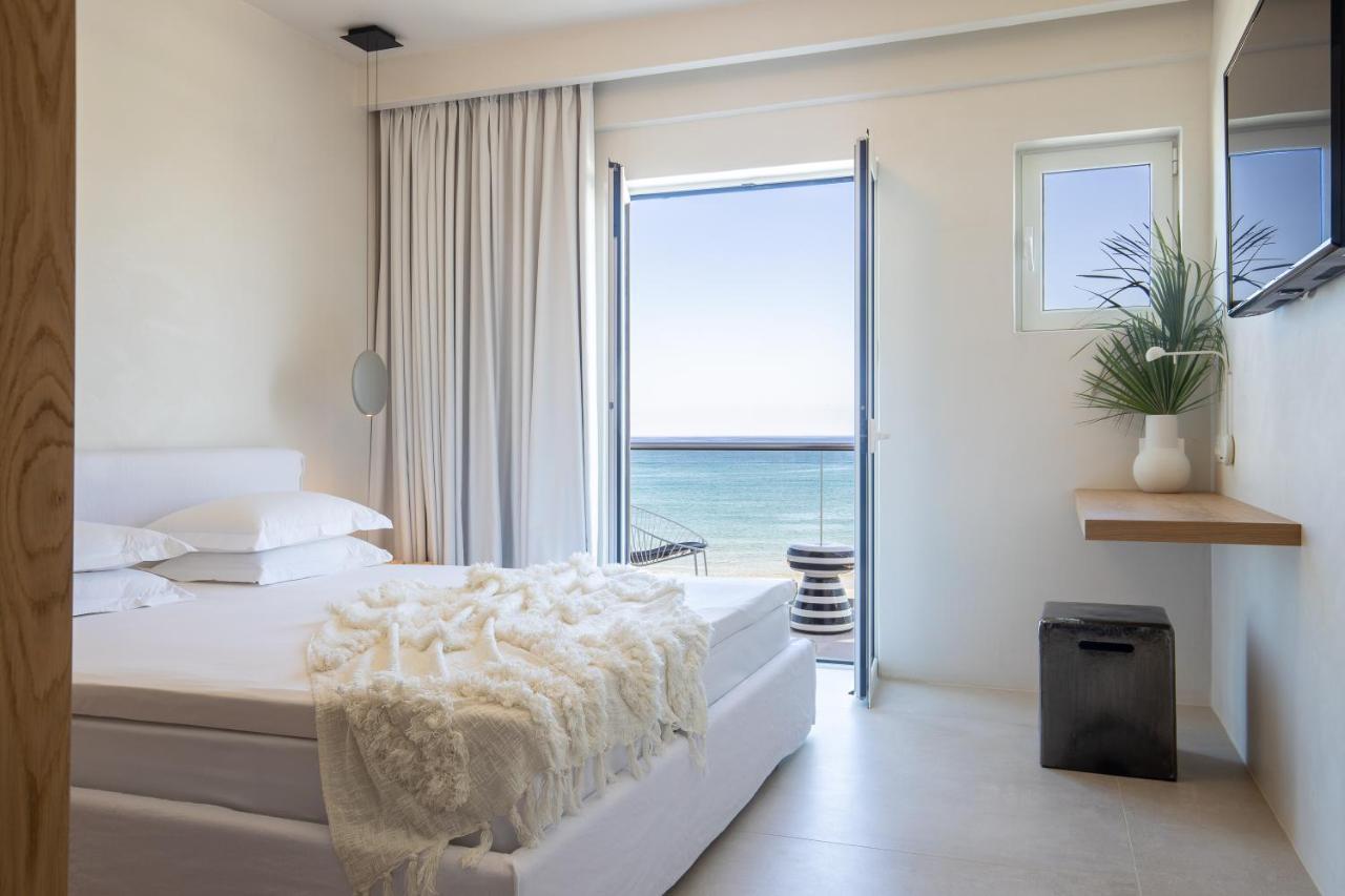 Deluxe Suite Sea View Hot Tub