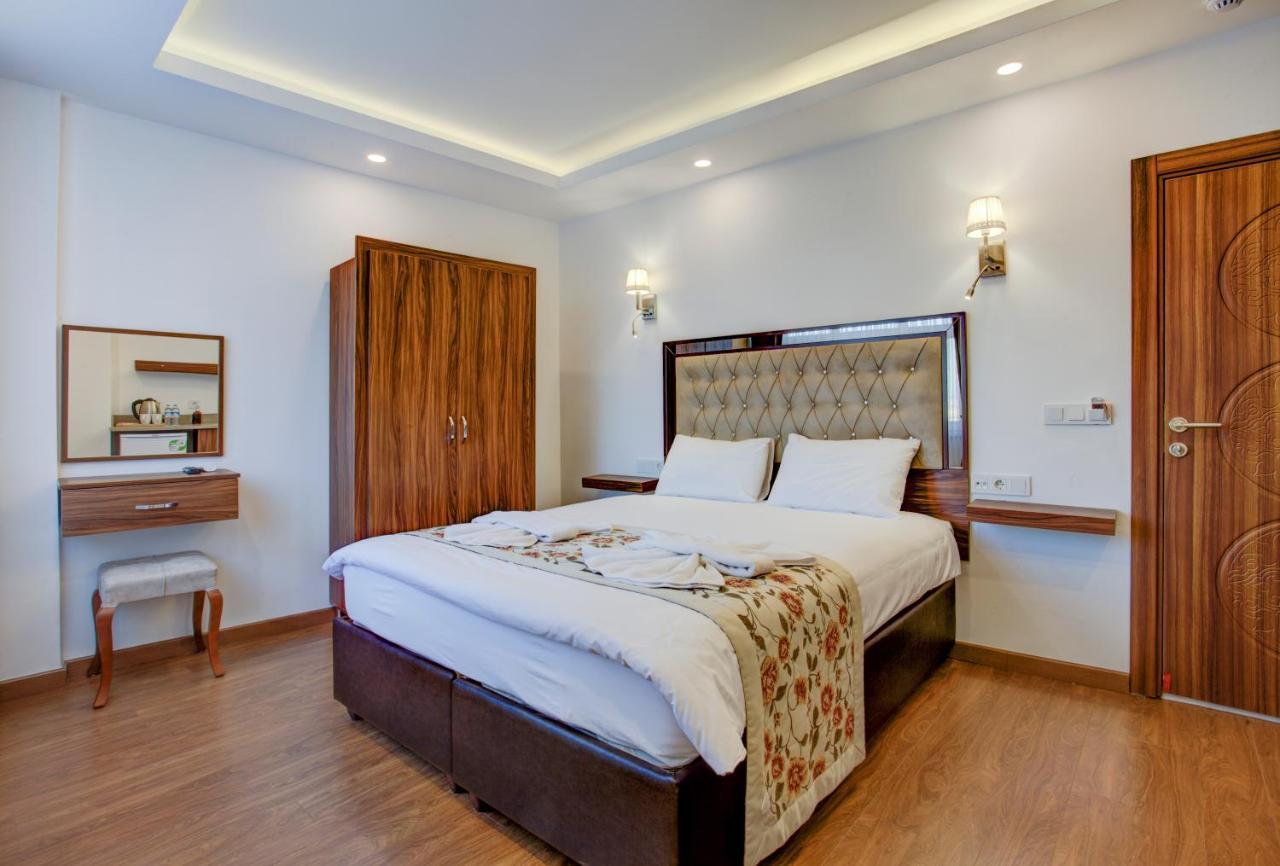 Double Room Partial Sea View