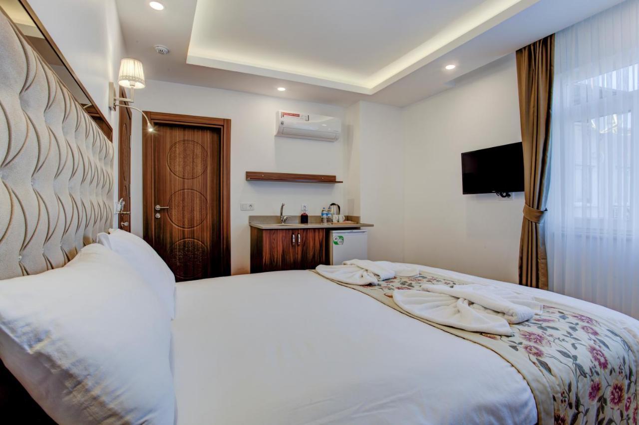 Double Room Partial Sea View