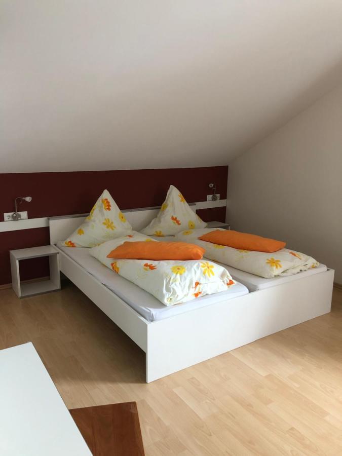 Dreibettzimmer