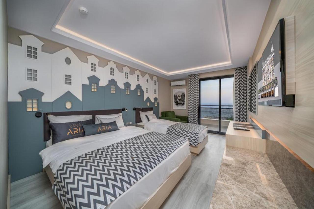 Doppelzimmer mit Balkon und Meerblick