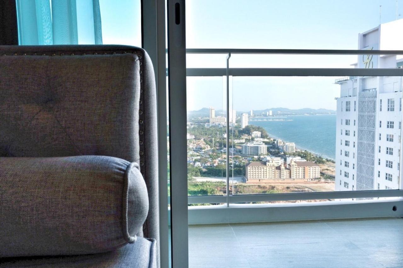 Deluxe Suite with Sea View