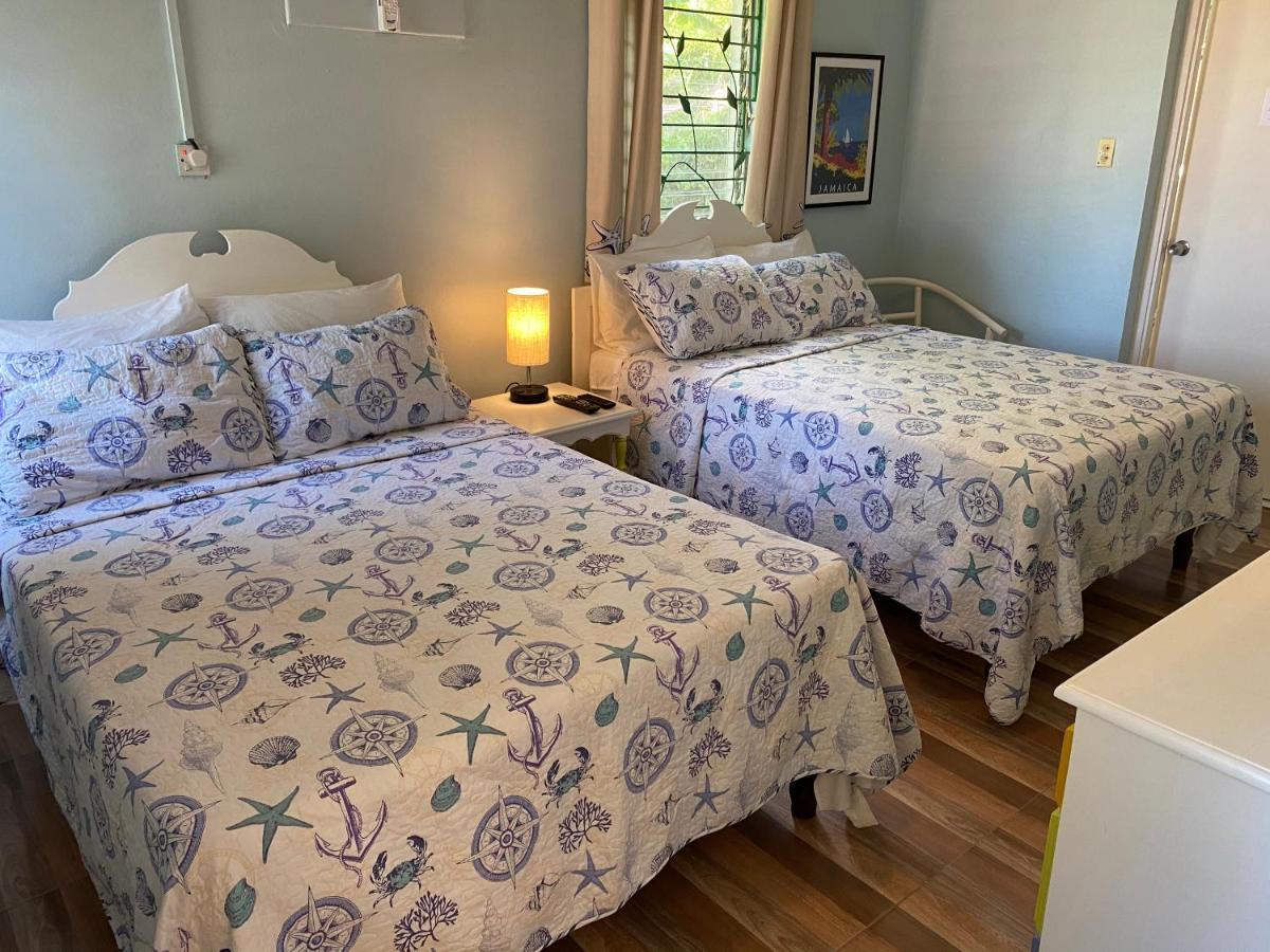 Deluxe Queen Room with Two Queen Beds