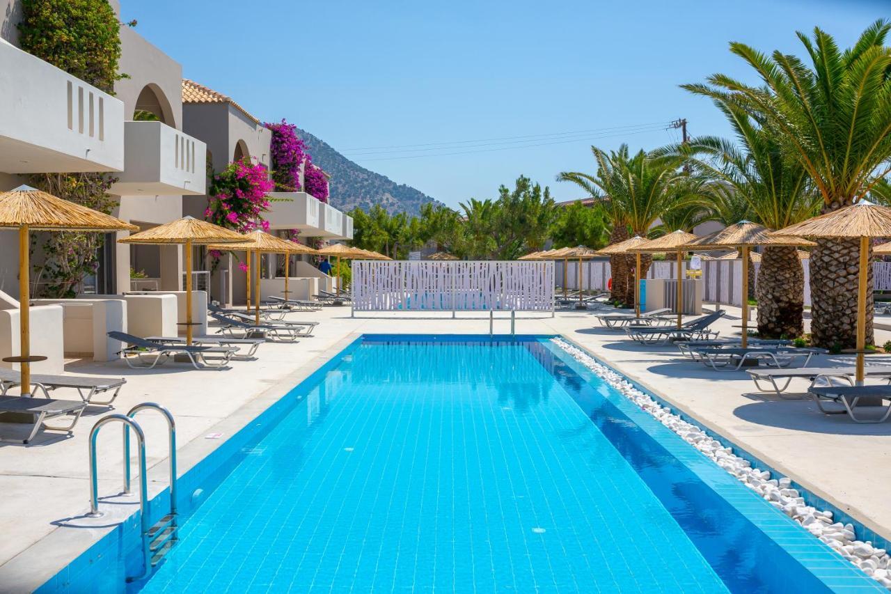 Suite mit Poolblick