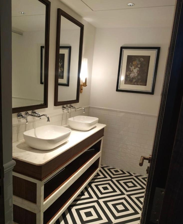 Superior Room Twin Bed