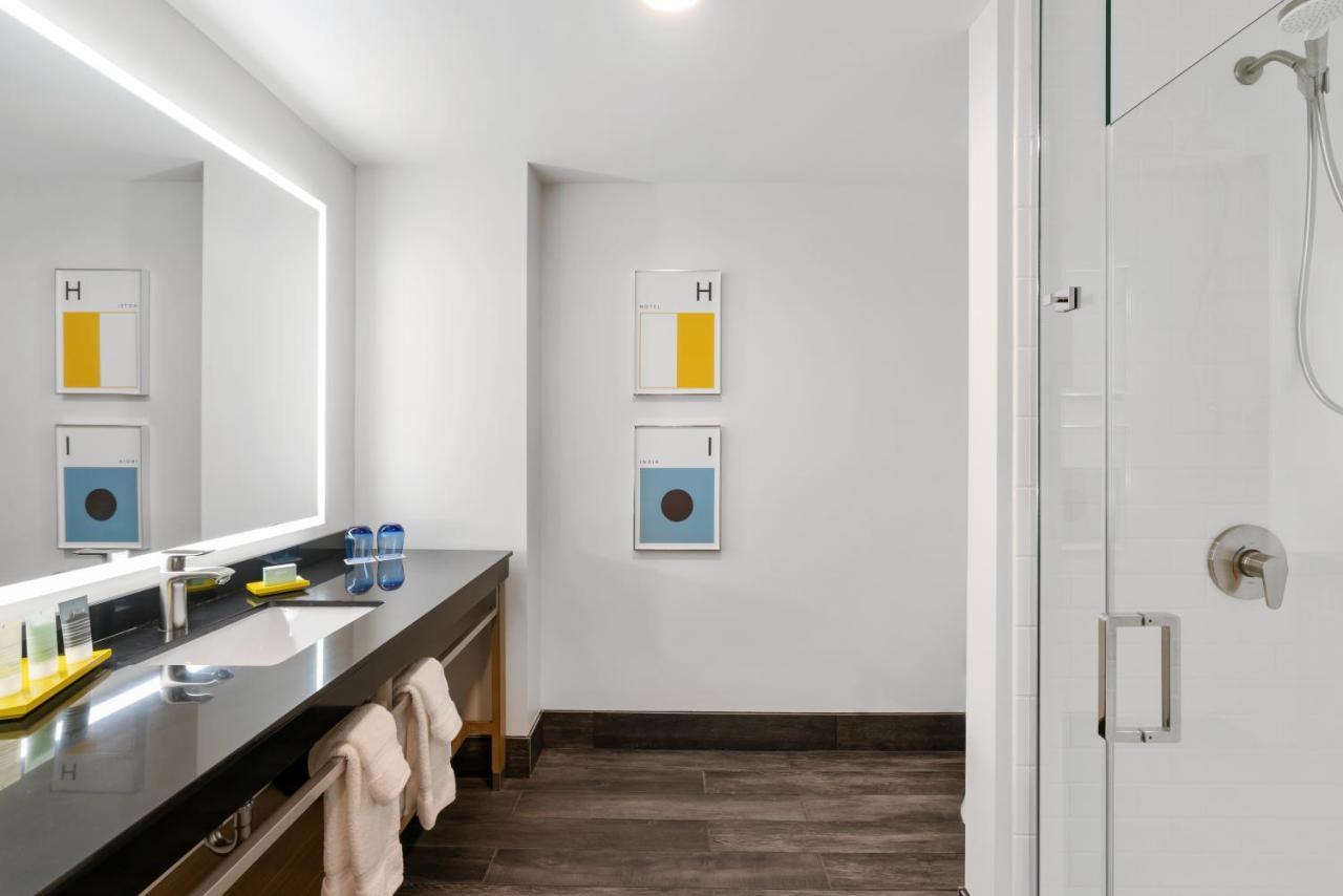 King Room with Balcony and Water View