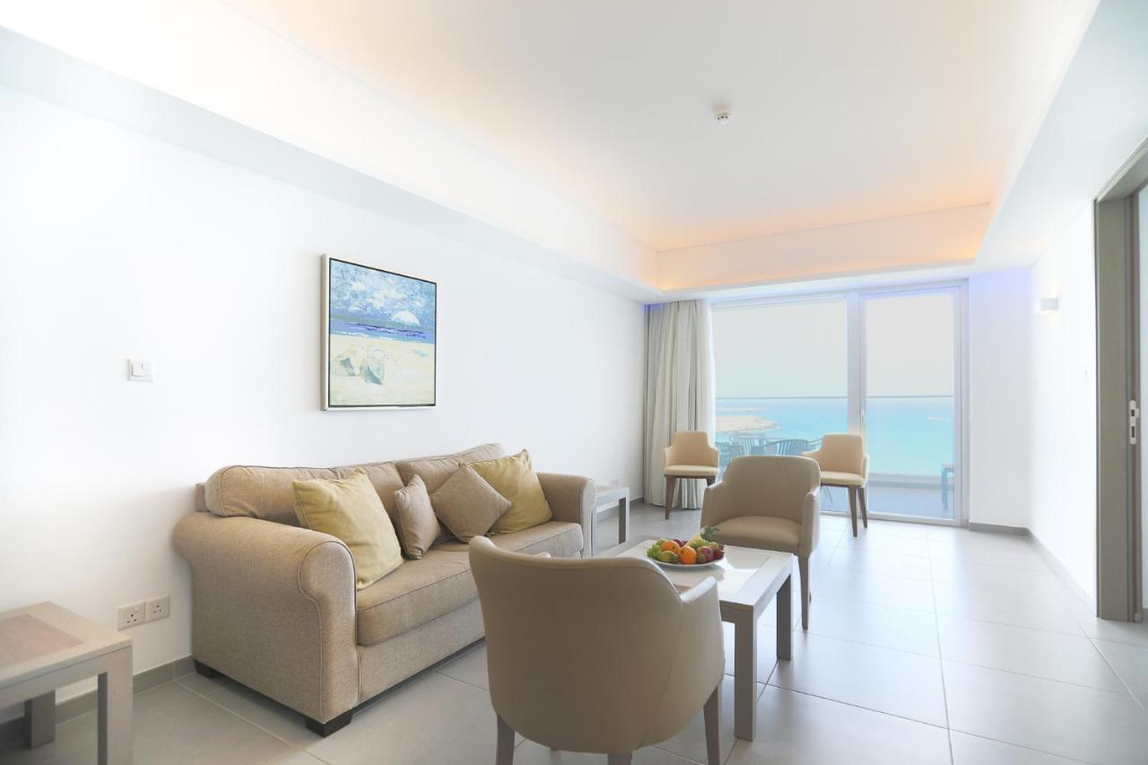 Deluxe Suite Sea View