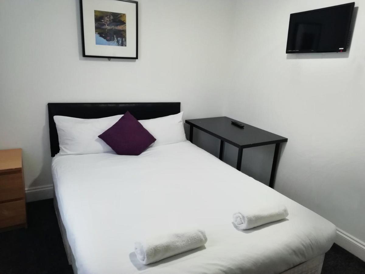 Basic Triple Room