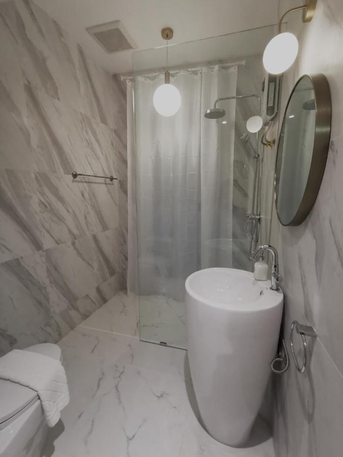 Twin Room Private External Bathroom,1068808450:JPEG