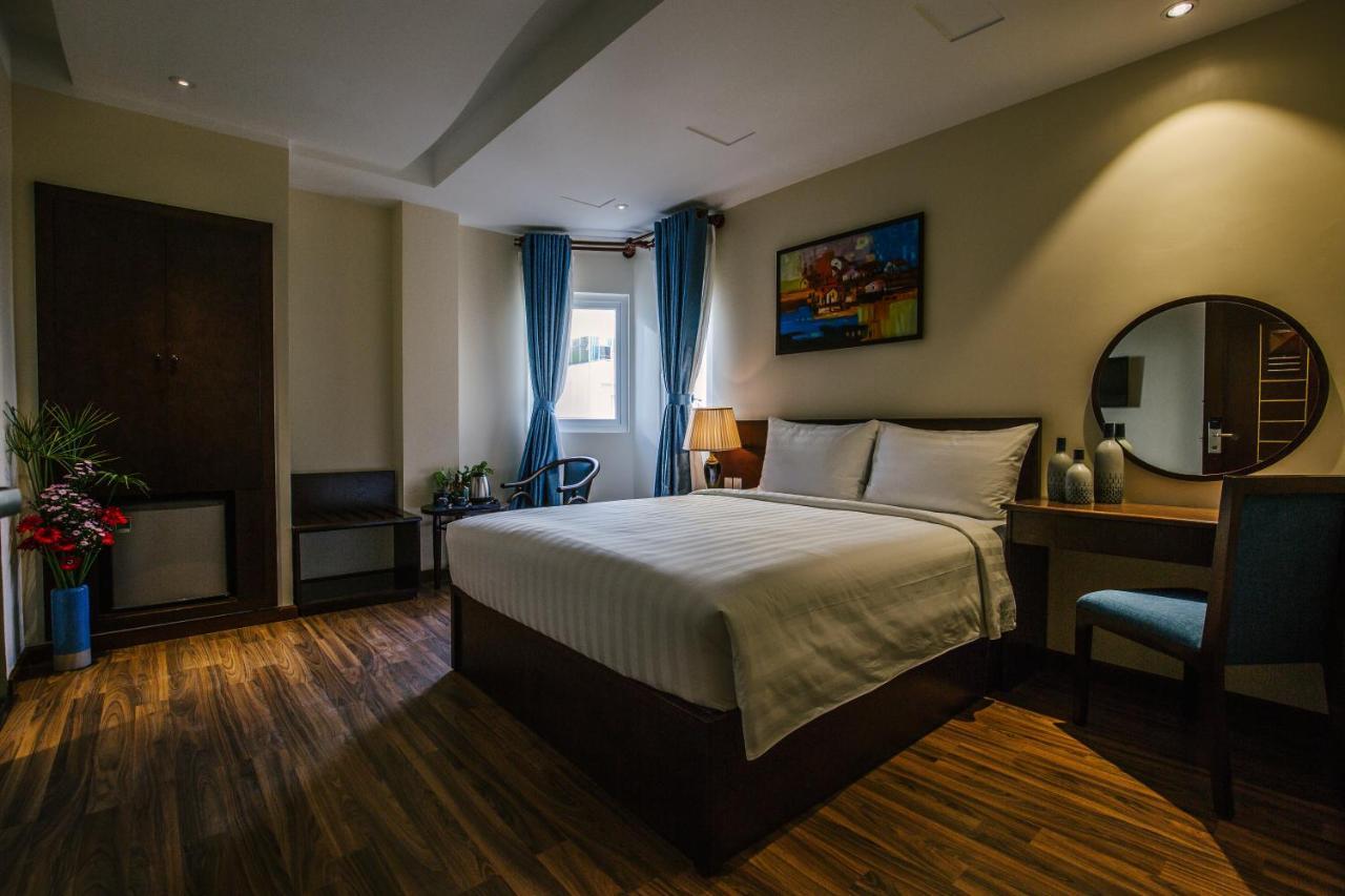 Premium Double or Twin Room,1068892426:JPEG
