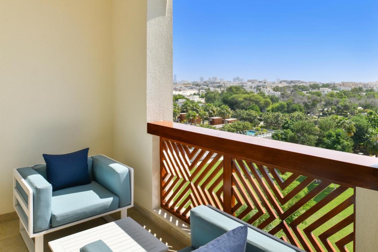 Deluxe Guest room, 1 King, Balcony,1353131590:JPEG