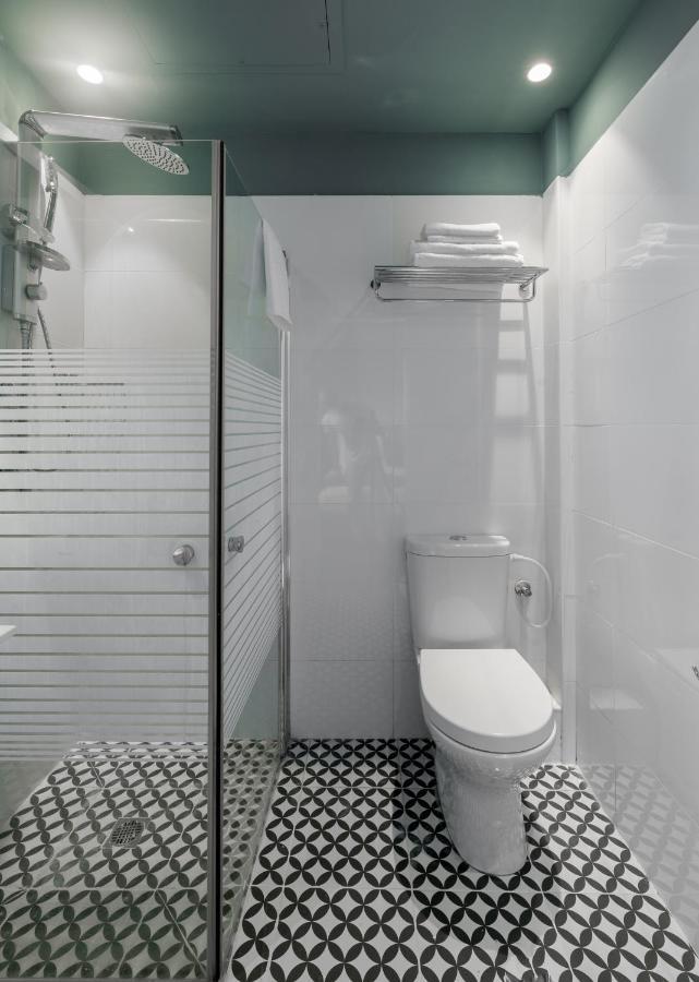 Economy Single Room