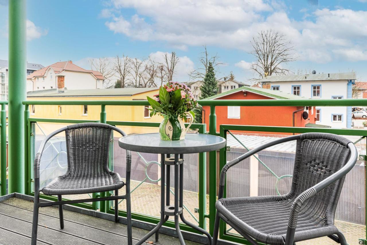 Budget-Apartment mit 2 Schlafzimmern und Balkon