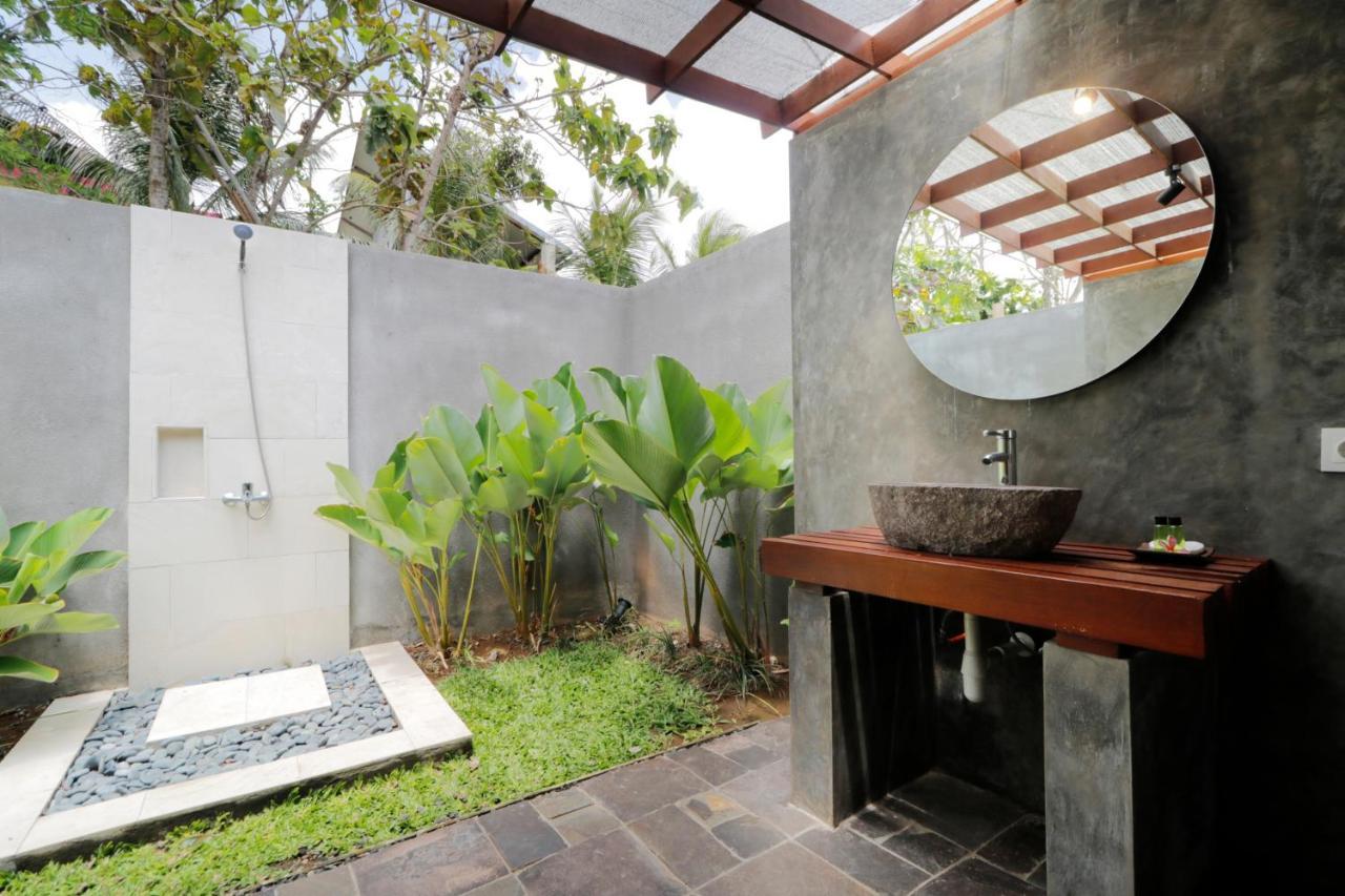 Flash Deal Deluxe Double Room One Time Two Bottles of Beer,1070436235:JPEG