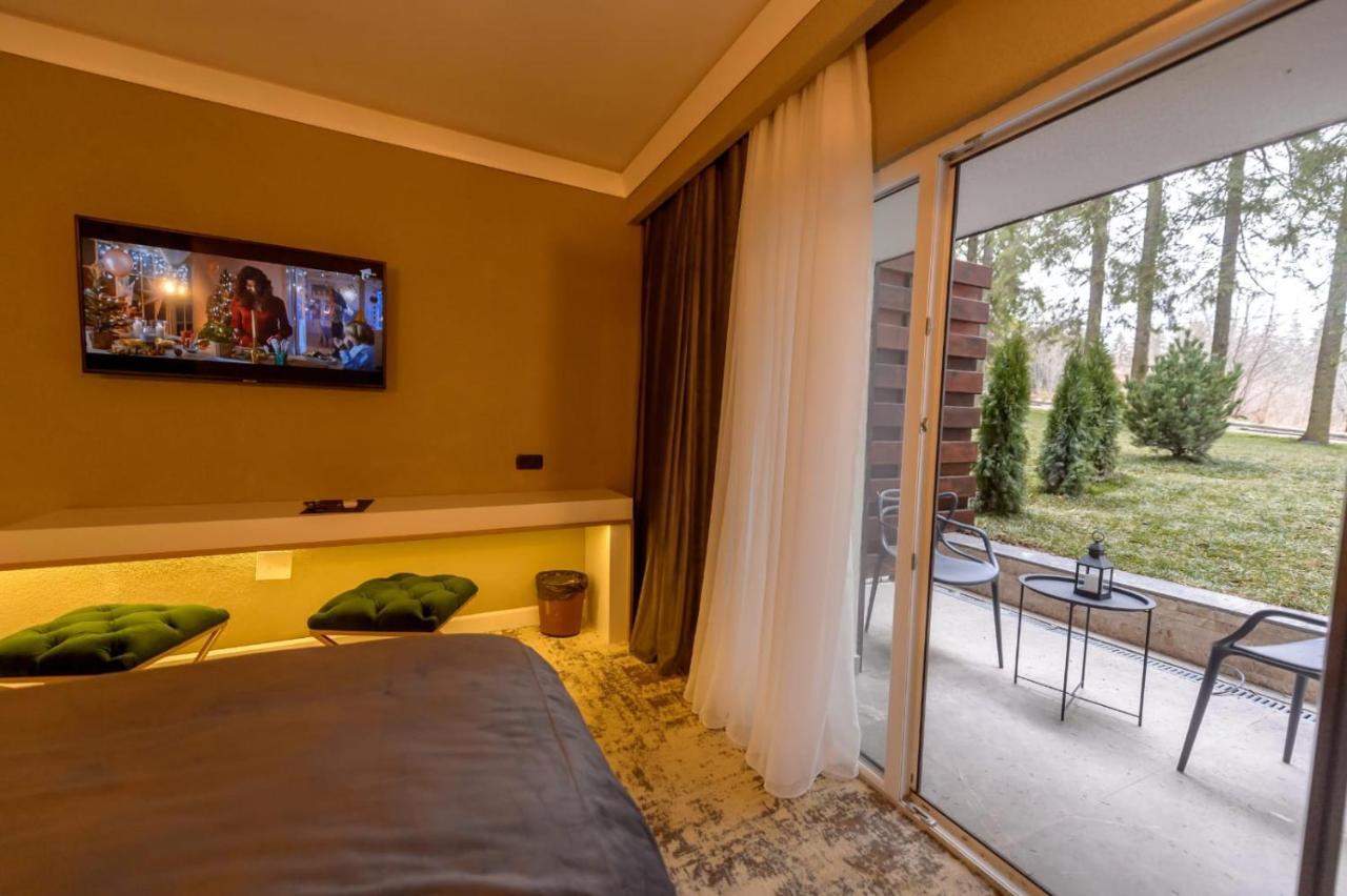 Double Room with Terrace